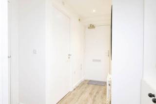 Modern, spacious entire 1 bedroom apartment. - Londra - 4