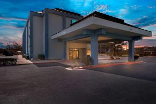 Quality Inn & Suites North Little Rock - North Little Rock - 6