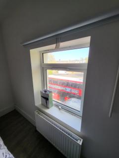 Cozy Private Room Close Central Ideal Location - Londra - 4