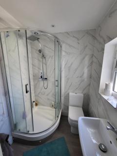 Cozy Private Room Close Central Ideal Location - Londra - 1