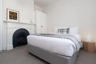 Cute & Comfortable Cottage: Near City with Parking - 1