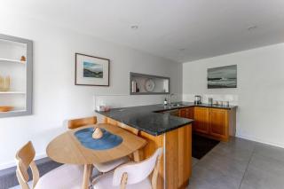 Cosy Unit With a Sea View - Burnie - 5