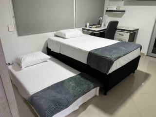 Apto 4 habitaciones privadas 140mtros - Medellín - 7