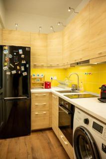 Modern Bright Cozy Top-floor Apartment & Terrace. - Athènes - 3