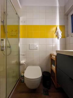 Modern Bright Cozy Top-floor Apartment & Terrace. - Athènes - 2