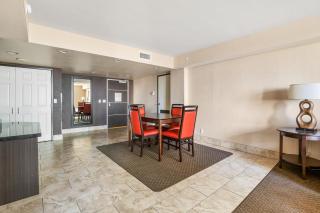 The Carriage House - 5