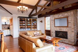Heidelburg 3 of 6 Banjo Patterson Crescent - Jindabyne - 7