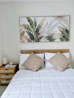 CF Haven - Resort Living Condo w/ Balcony at Bamboo Bay - Mandaue - 3