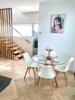 Casa De Mork - Entire 3 Storey Beach Villa - 8