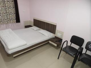 Hotel Amit Plaza - Dhule - 7