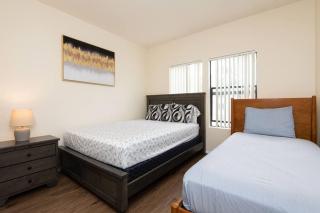 A Spacious 2BRApt Wit xtra beds and a rooftop pool - 2