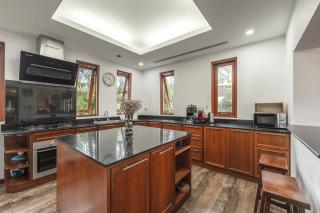 Luxurious 5-Bedroom , 24 hour security , jacuzzi ! V45 - Ban Bang Khu - 3