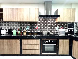 At FOUR-6 Bed, CITY CENTER, Nana BTS, MBK, Central World, Siam - Bangkok - 2