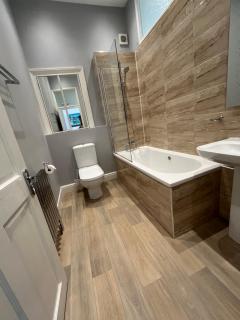 Large modern maisonette with parking - 4