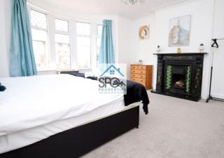 Contractors-Business-Private Parking-Free WiFi-Near M4 - 5