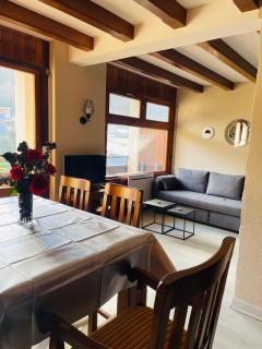 Appartement 58 m2 avec PISCINE INTÉRIEURE Vue Montagne Centre Village , Parking Privé - Saint-Lary-Soulan - 8