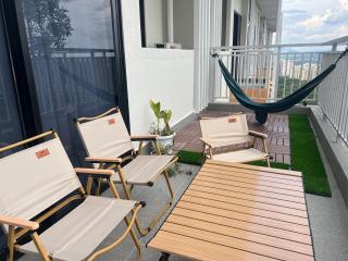 Aisha staycation wifi big patio Putrajaya - 7