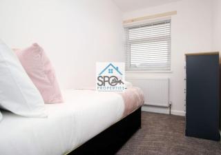 Modern 3BR Home-5 Guests-Business-Families-Netflix-Free Parking & WiFi - Cefn-coed-y-cymmer - 2
