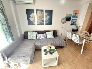 Sunny apartment in Torrevieja ,100 meters from Los Locos beach - Torrevieja - 5