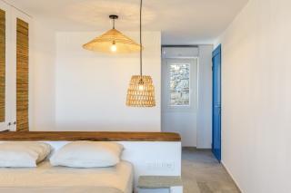 Emerald Bay 4BR with pool by Lia Beach - Míconos - 1