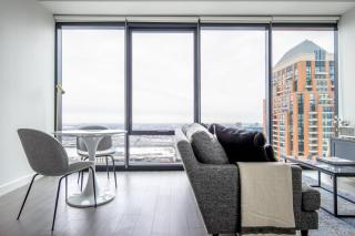 S Loop Studio w Gym 1 block from CTA Train CHI-348 - 5