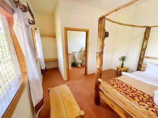 Murchison Giraffe Camp - Murchison Falls National Park - 6