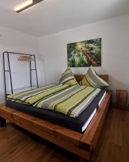 Große Ferienwohnung Gartenblick mit Terrasse - 8