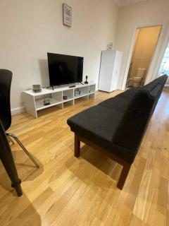 Whole Flat Close To Wembley - Wealdstone - 6