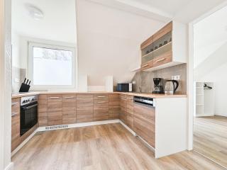 RAJ Living - Monteurwohnungen - 3 Schlafzimmer - Küche - Balkon - Waschmaschine - 25 Min zur Messe DUS - Heiligenhaus - 8