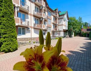 Lileya Hotel - Polyana - 0