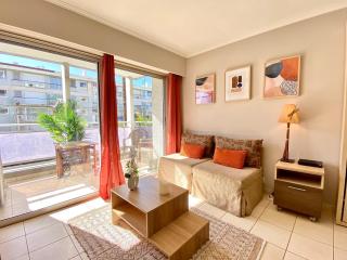 Terracotta - Proche Palais des Festivals - By SCLS Locations - 8