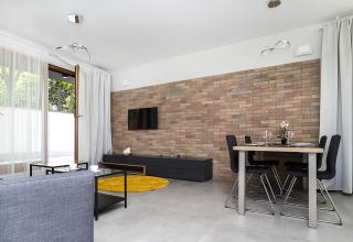 Landmark Apartments - 4