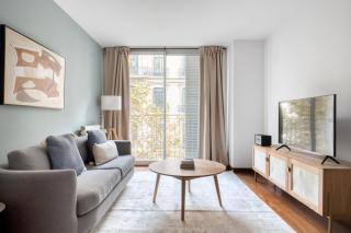 Renovated Dreta de lEixample 2br nr R Catalunya BCN-53 - 0