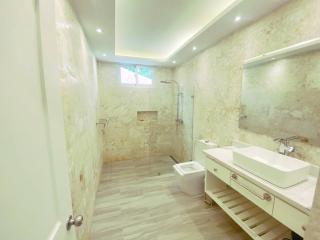 Seasideserenity Luxury Villa Steps From The Beach - La Romana - 1
