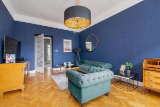 Luxury Apartment with Two Bedrooms and Balcony by Renters Prestige - 2