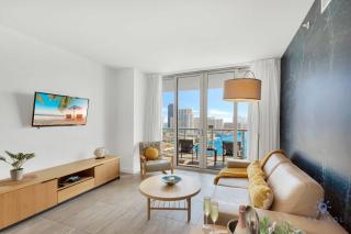 Infinite View, Balcony with Gym and Amazing Pool - Hallandale Beach - 1