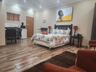 South Gate Lodge - 6