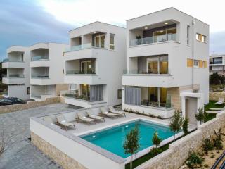 Apartments Mare B with pool - Novalja - 9