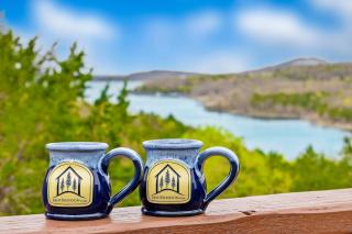 Mountain Estate Lake Front - Blue Eye - 7