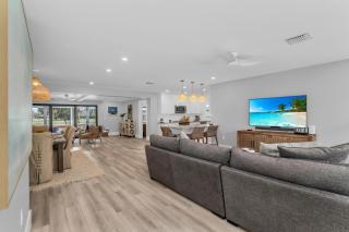 Golf-View House I $300k Reno on Prestigious Island Country Club - Marco Island - 7