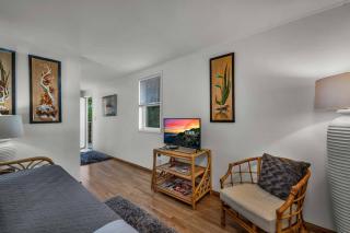 Secret Stairs Studio #1 - 4