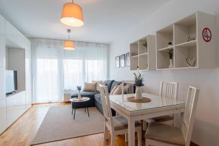 Flexible SelfCheckIns 68 - Zagreb - Garage - Loggia - New - 0