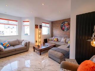 Bespoke Coastal Retreat Whitley Bay - Pass the Keys - 8