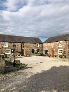 Merril Grove Farm Cottages for larger group stays. - Buxton - 0