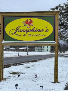 Josephine's Bed & Breakfast - Titusville - 4