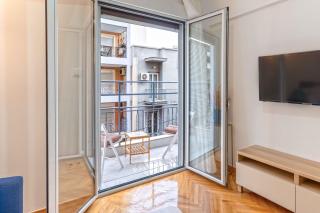 Phaedrus Living: City Center Koukaki Flat - 6