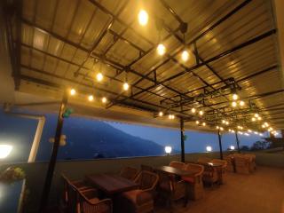 Maplewood Hotel & Spa - Gangtok - 7