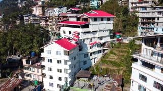 Maplewood Hotel & Spa - Gangtok - 8