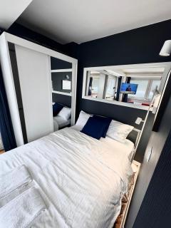 SAWA 6 metro fast WiFi 70'TV panorama HBO, Netflix, Dsiney+ - Varsavia - 9
