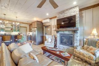 1 Mi to Beech Mtn Cabin with Fire Pit and BBQ! - Beech Mountain - 7